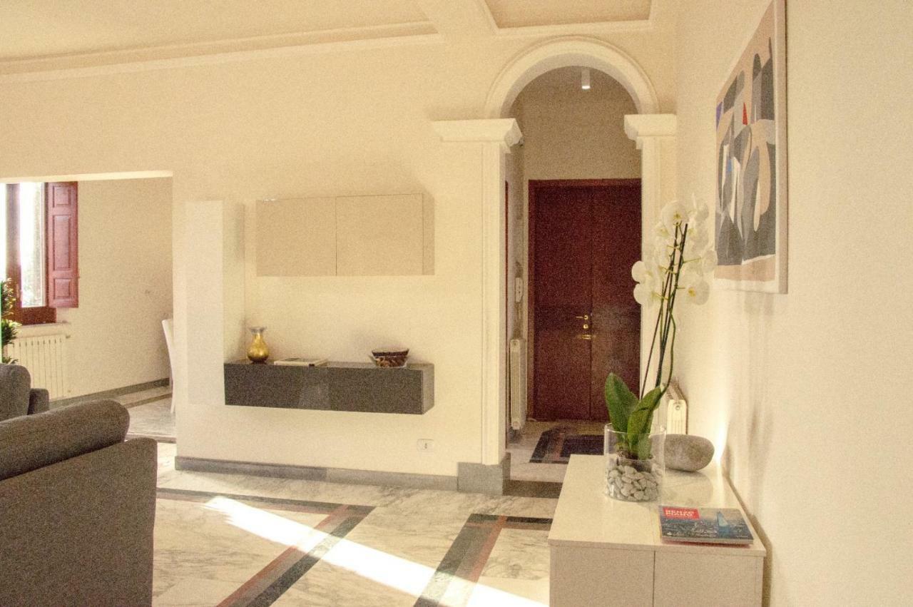 Via Roma Apartment Reggio di Calabria Ngoại thất bức ảnh